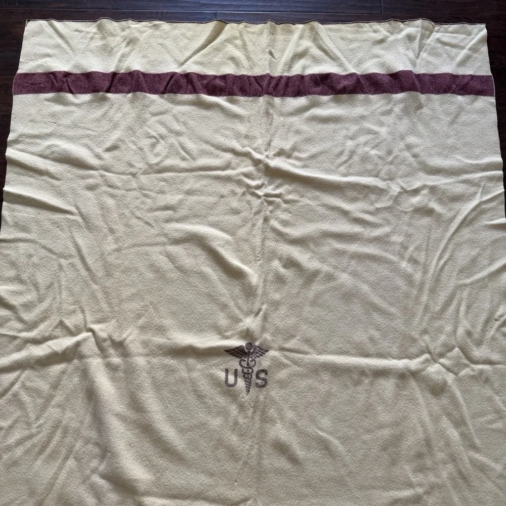Vintage WWII 1951 US ARMY Military Medic 100% Wool Blanket CADUCEUS Stripe 85x57